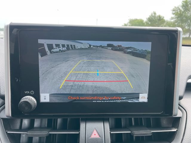 Used 2025 Toyota RAV4 XLE AWD/4WD image 14