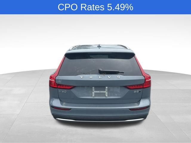 Certified 2024 Volvo V60 B5 Cross Country Plus AWD/4WD image 12