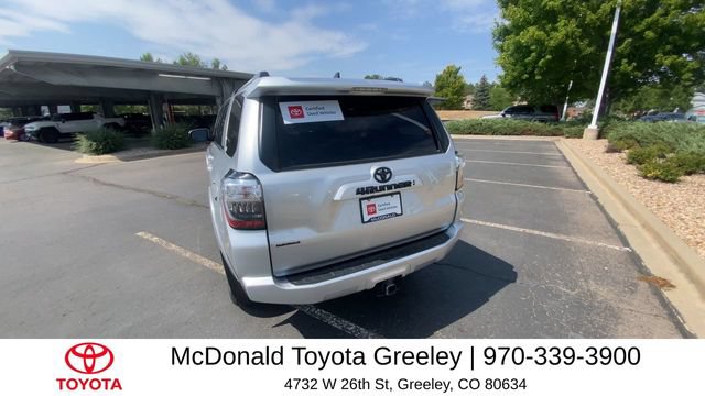 Used 2022 Toyota 4Runner SR5 AWD/4WD image 7
