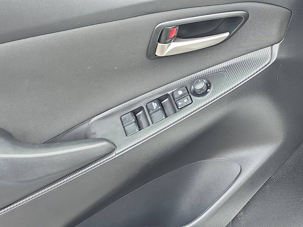 Used 2019 Toyota Yaris LE FWD image 11
