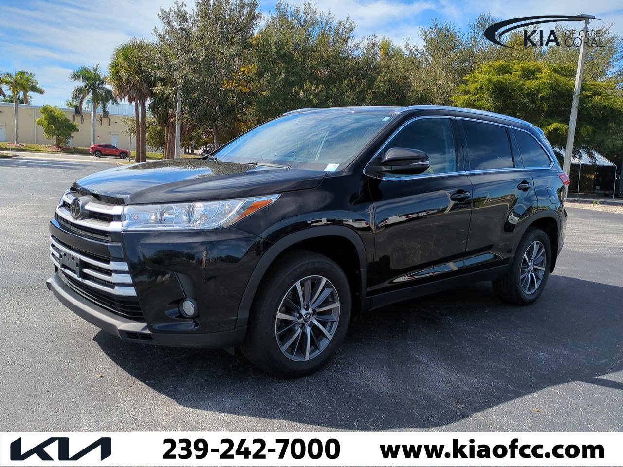 Used 2019 Toyota Highlander XLE image 9