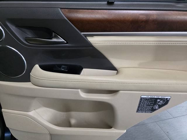 Used 2018 Lexus LX 570 4WD w/ Luxury Package image 12