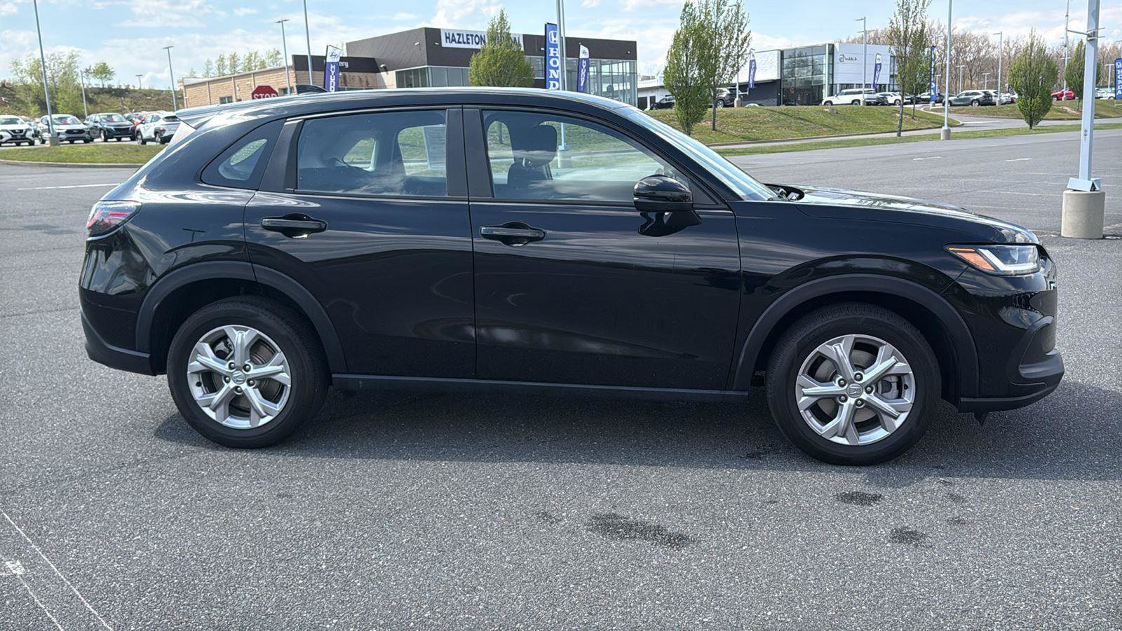 Used 2024 Honda HR-V LX image 3