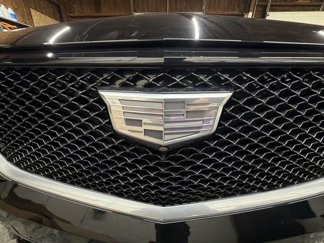 Certified 2024 Cadillac XT6 Sport w/ LPO, Red Accent Package image 33