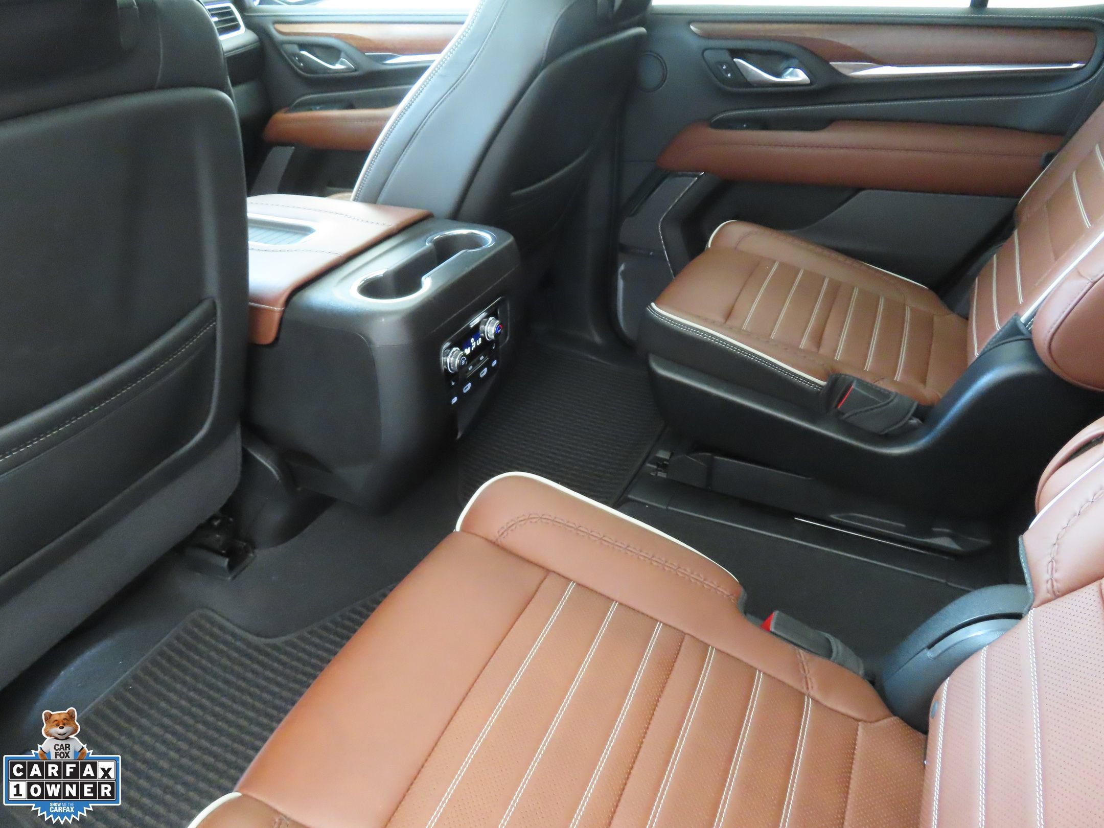Used 2024 GMC Yukon Denali Ultimate AWD/4WD image 22