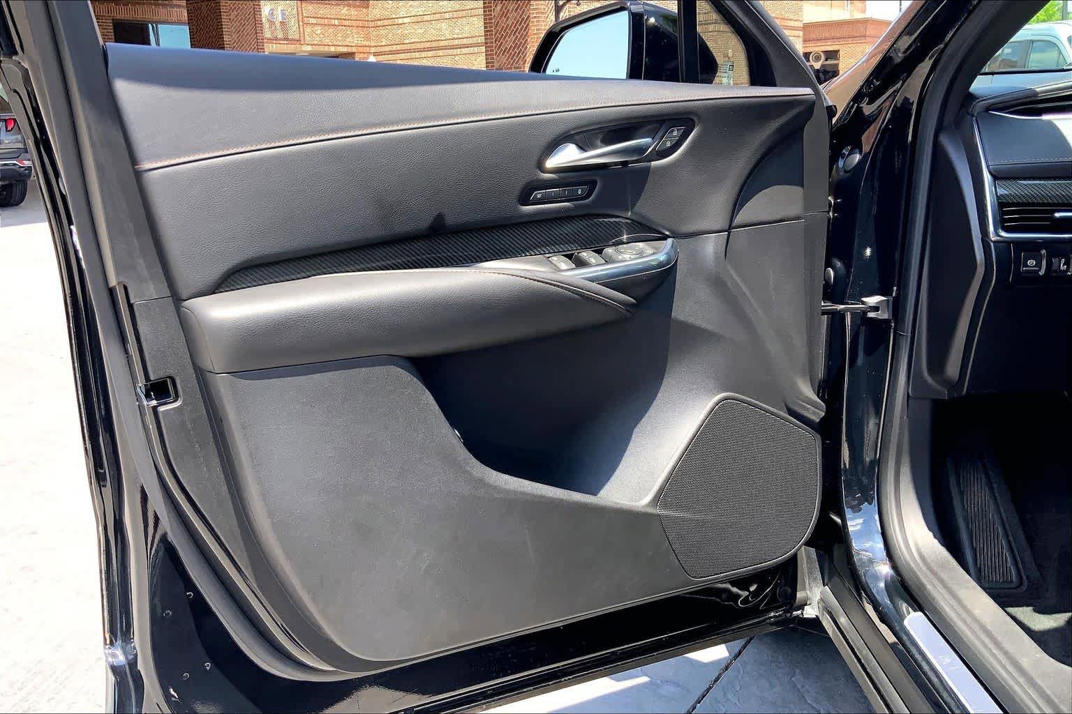 Used 2020 Cadillac XT4 Sport w/ Cold Weather Package FWD image 22