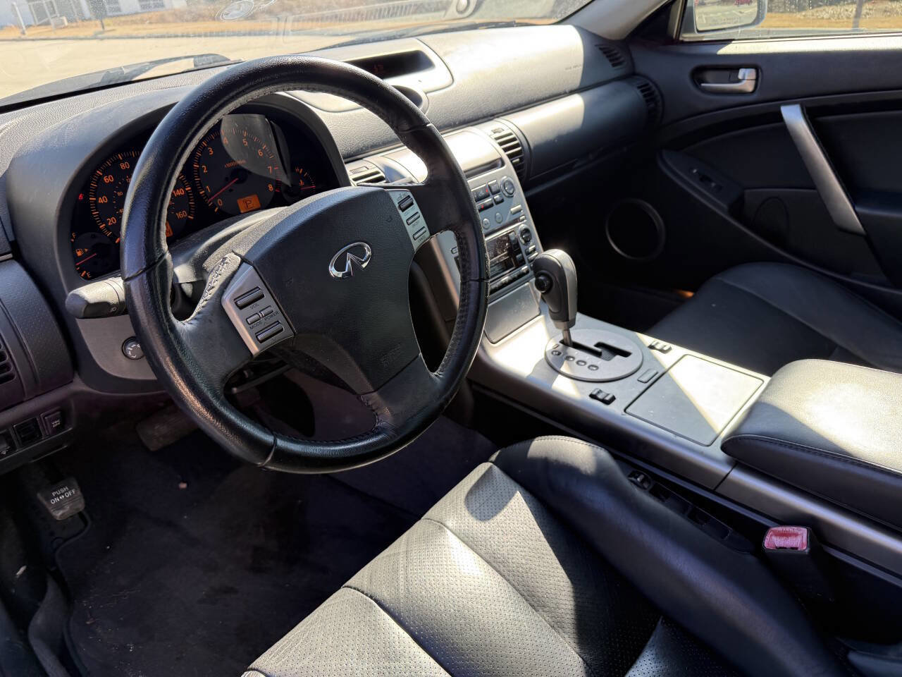 Used 2003 INFINITI G35 Coupe w/ Premium Pkg image 11