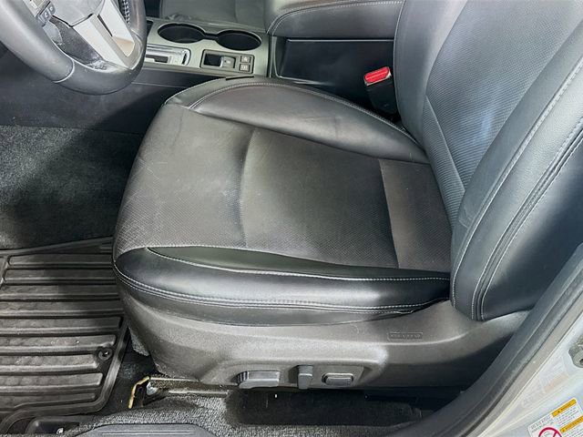 Used 2015 Subaru Outback 3.6R Limited image 24