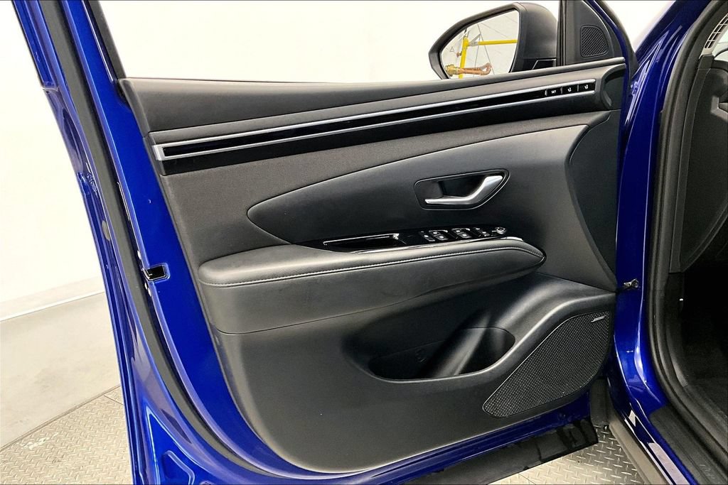 Used 2023 Hyundai Tucson Limited AWD/4WD image 18