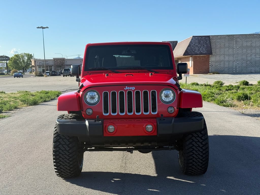 Used 2018 Jeep Wrangler Unlimited Sahara w/ Max Tow Package AWD/4WD image 7