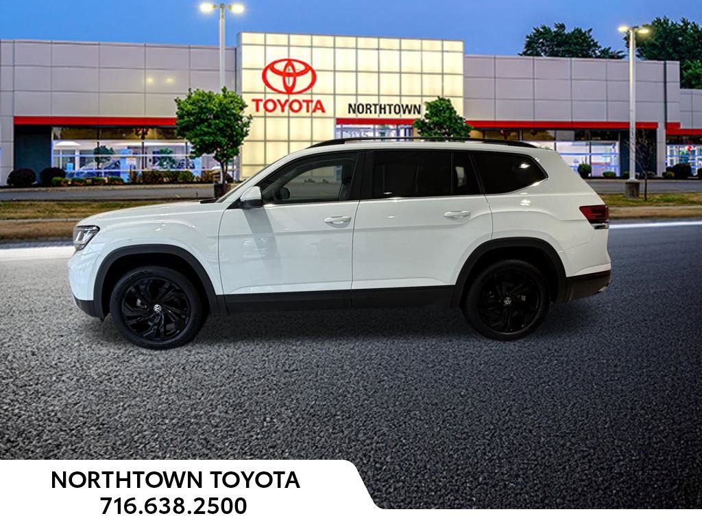 Used 2023 Volkswagen Atlas SE AWD/4WD image 2