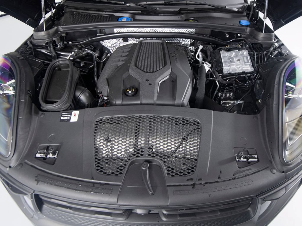 New 2026 Porsche Macan Turbo AWD/4WD image 50