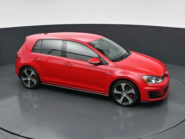 Used 2016 Volkswagen Golf 4-Door FWD image 33