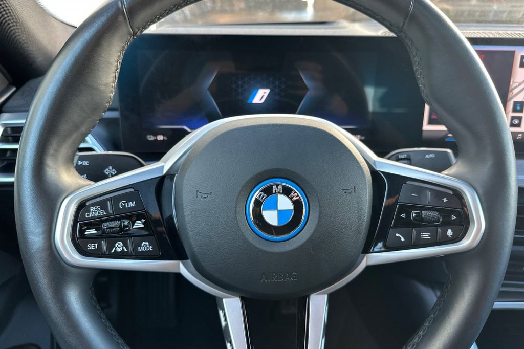 Used 2025 BMW i4 eDrive40 w/ M Sport Package RWD image 26