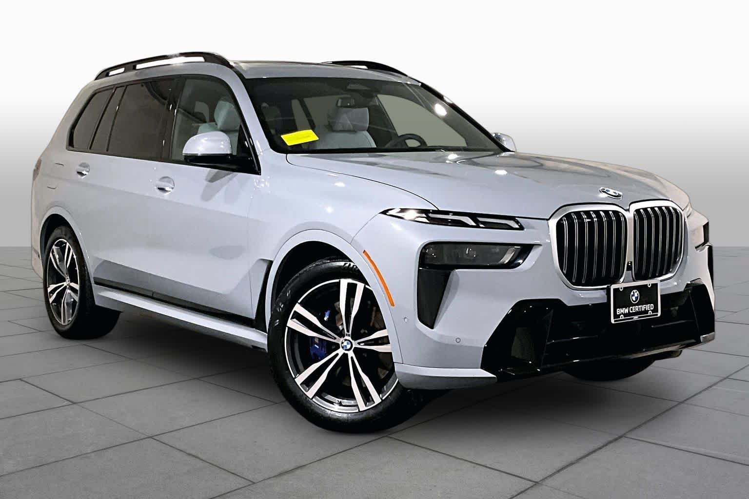 Used 2025 BMW X7 xDrive40i w/ M Sport Package AWD/4WD image 2
