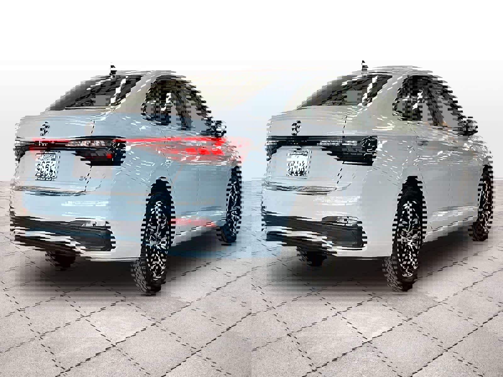 Used 2025 Volkswagen Jetta SE w/ Sunroof Package image 16