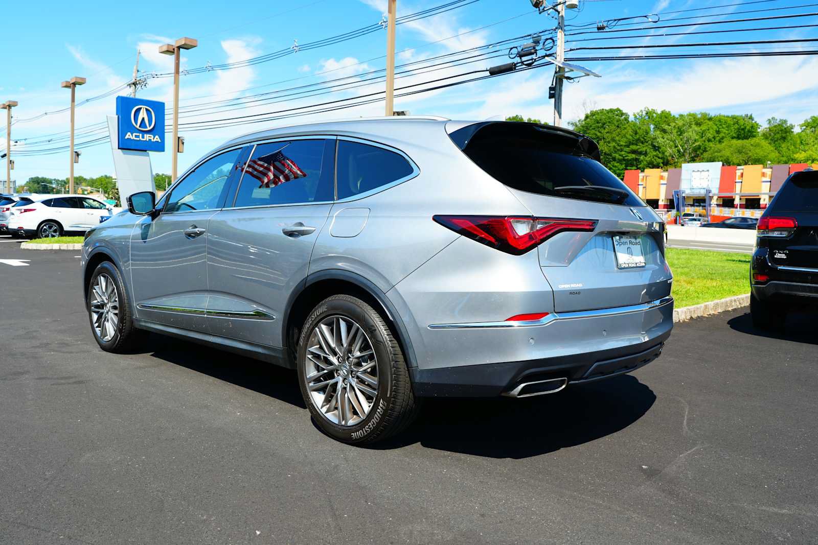 Certified 2024 Acura MDX w/ Advance Package AWD/4WD image 5