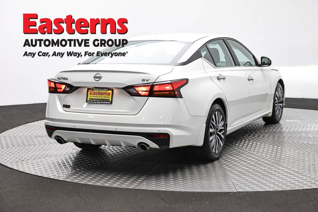 Used 2024 Nissan Altima 2.5 SV w/ SV Premium Package FWD image 5
