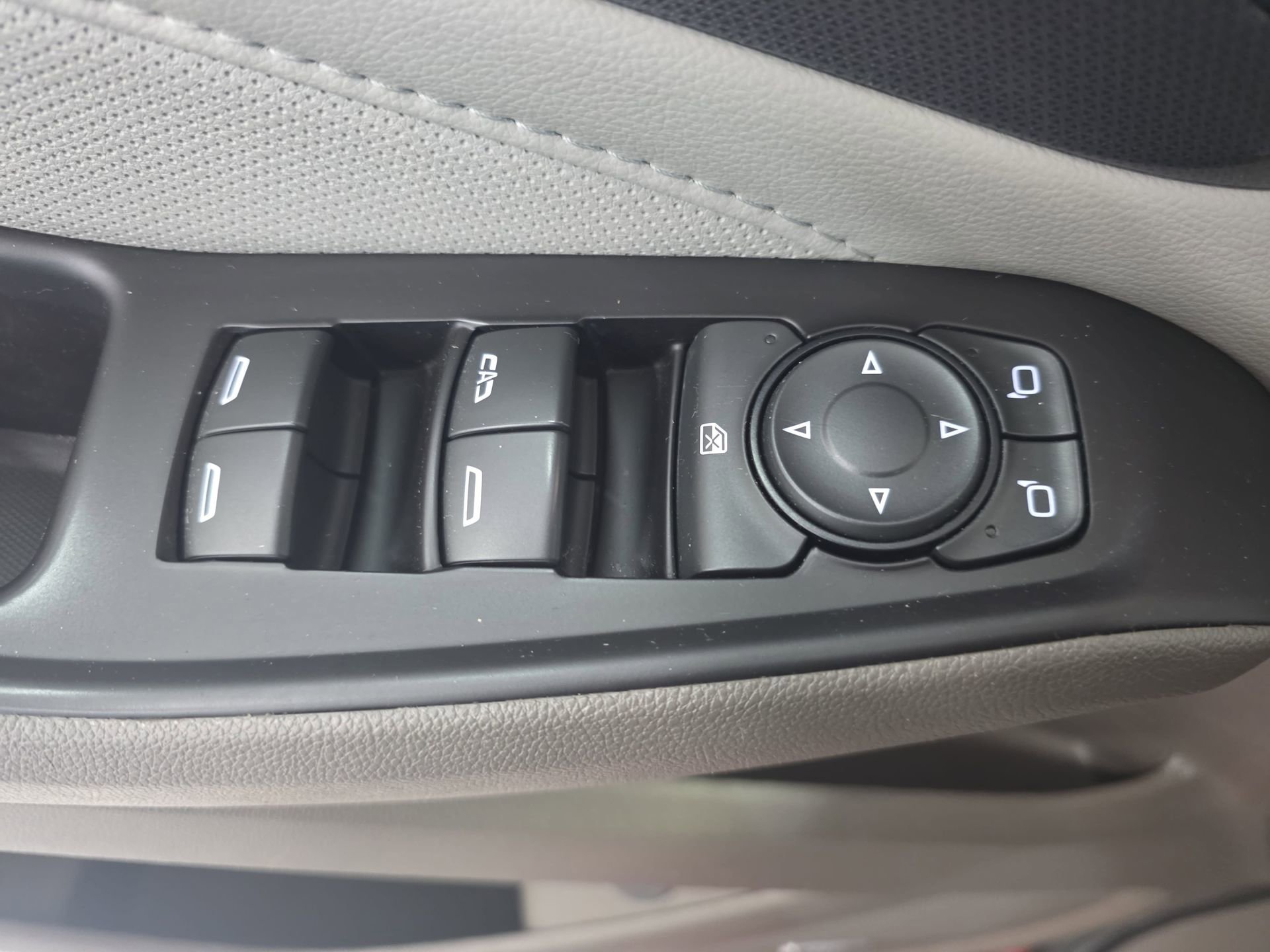 Used 2020 Chevrolet Traverse Premier FWD image 27