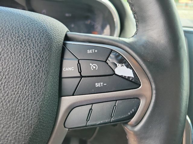 Used 2018 Jeep Grand Cherokee Laredo RWD image 22