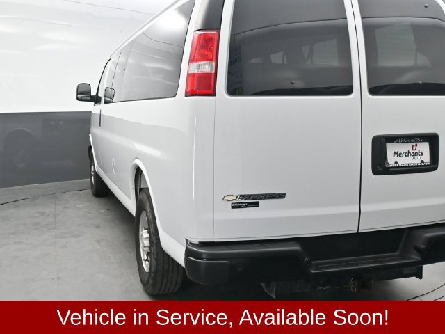 Used 2024 Chevrolet Express 3500 LS RWD image 5