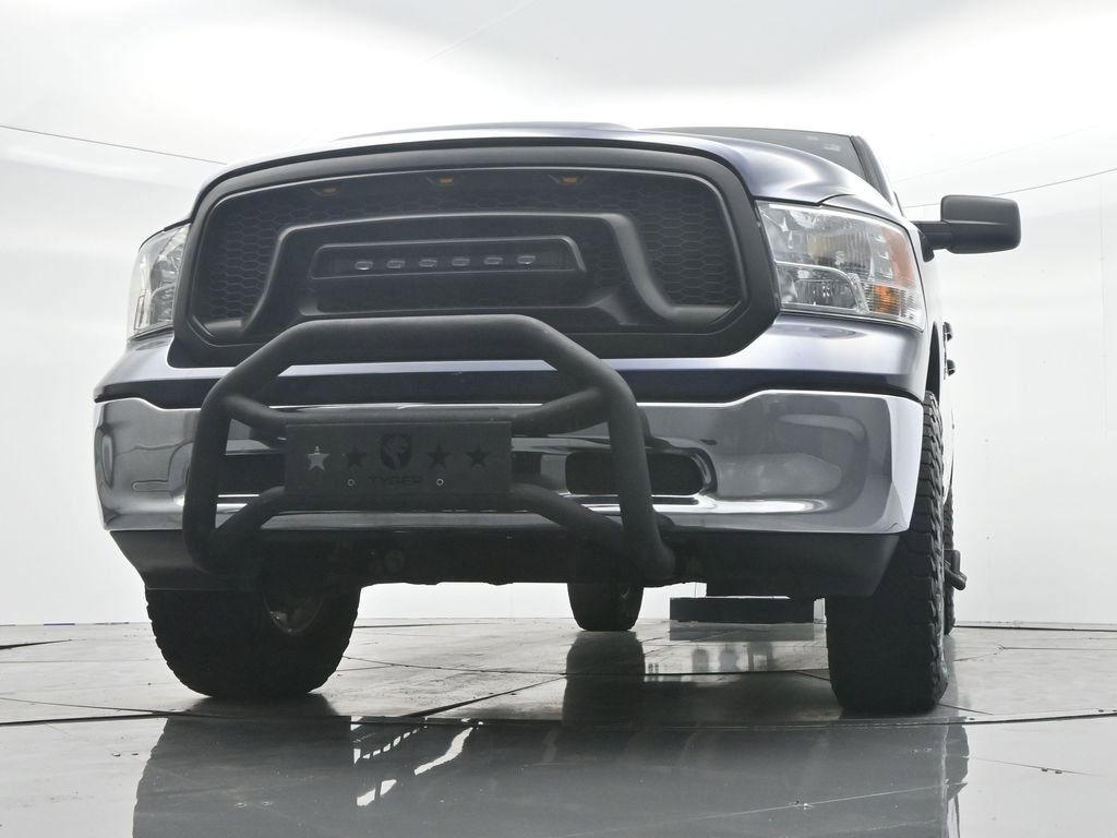 Used 2019 RAM 1500 Classic SLT AWD/4WD image 32