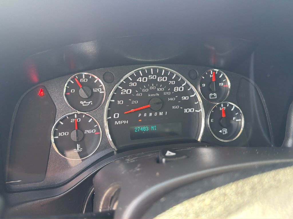 Used 2024 Chevrolet Express 2500 w/ Driver Convenience Package RWD image 20