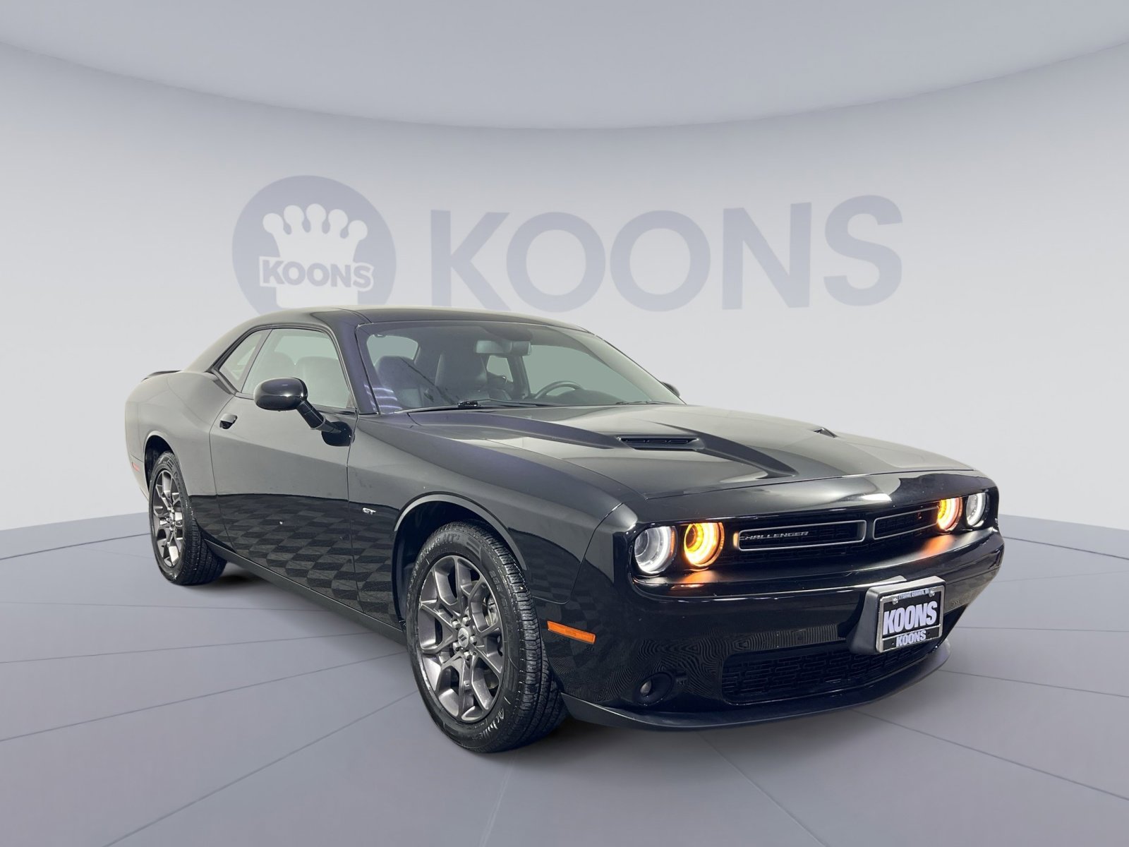 Used 2018 Dodge Challenger GT w/ Driver Convenience Group image 10