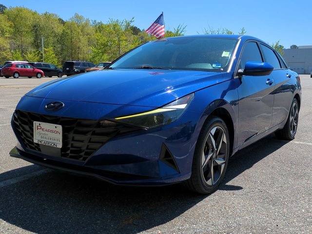 Used 2023 Hyundai Elantra SEL w/ Convenience Package image 8