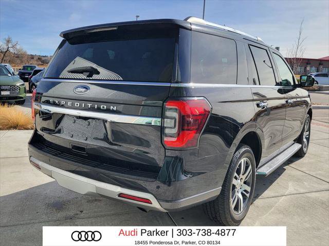 Used 2022 Ford Expedition Limited AWD/4WD image 3