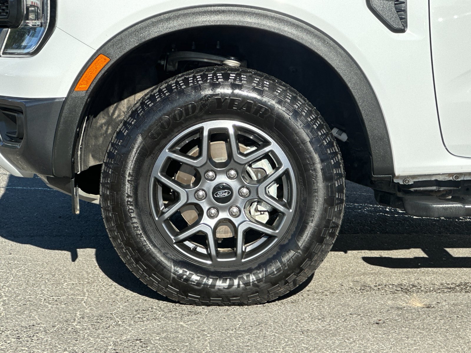 Certified 2025 Ford Ranger XLT w/ FX4 Off-Road Package AWD/4WD image 34