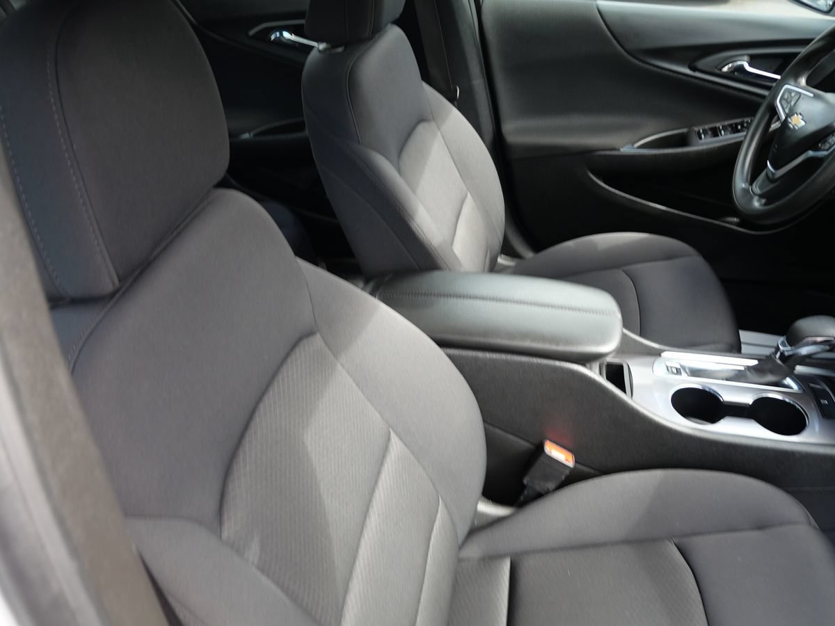 Used 2022 Chevrolet Malibu LT FWD image 28