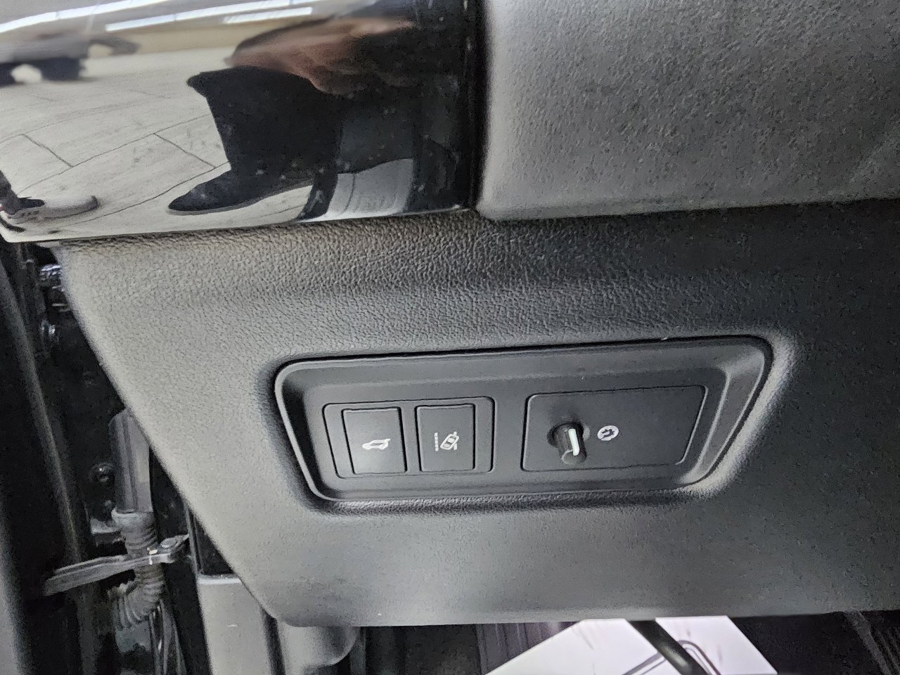 Used 2016 Land Rover Range Rover HSE image 36