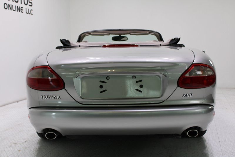 Used 1999 Jaguar XK8 Convertible RWD image 4