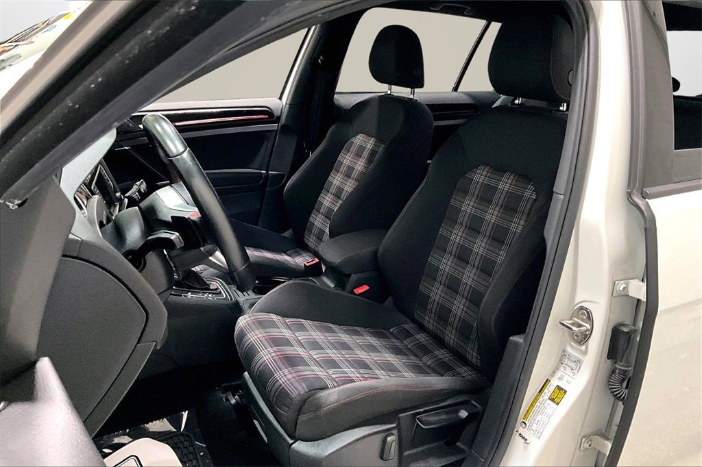 Used 2017 Volkswagen GTI S image 20