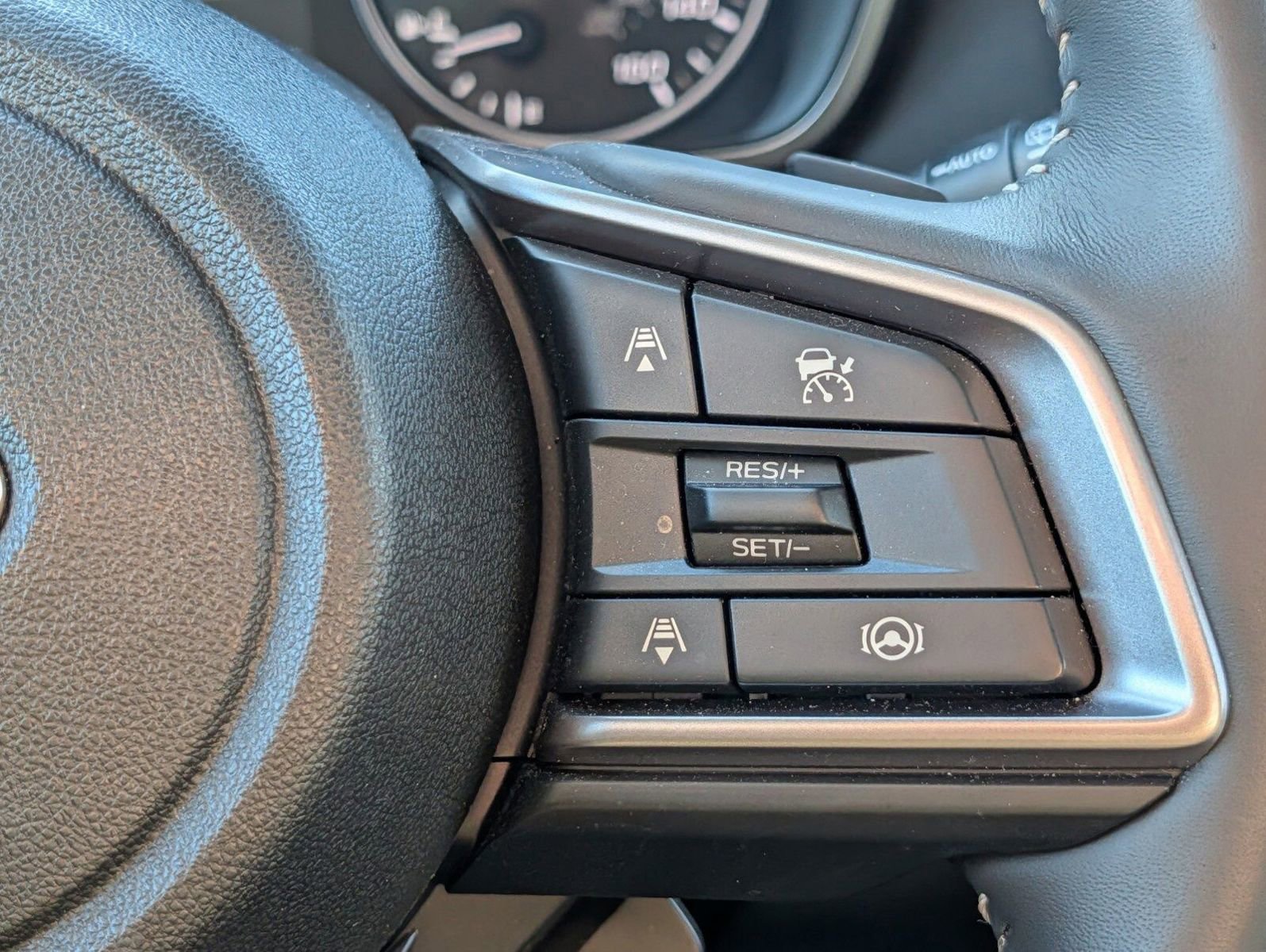 Used 2025 Subaru Ascent Touring image 34