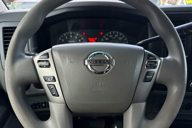 Used 2015 Nissan NV 3500 SV w/ Technology Package image 23