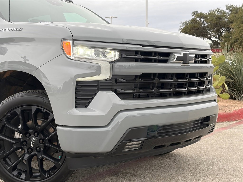 Used 2025 Chevrolet Silverado 1500 RST w/ LPO, Dark Essentials Package image 3