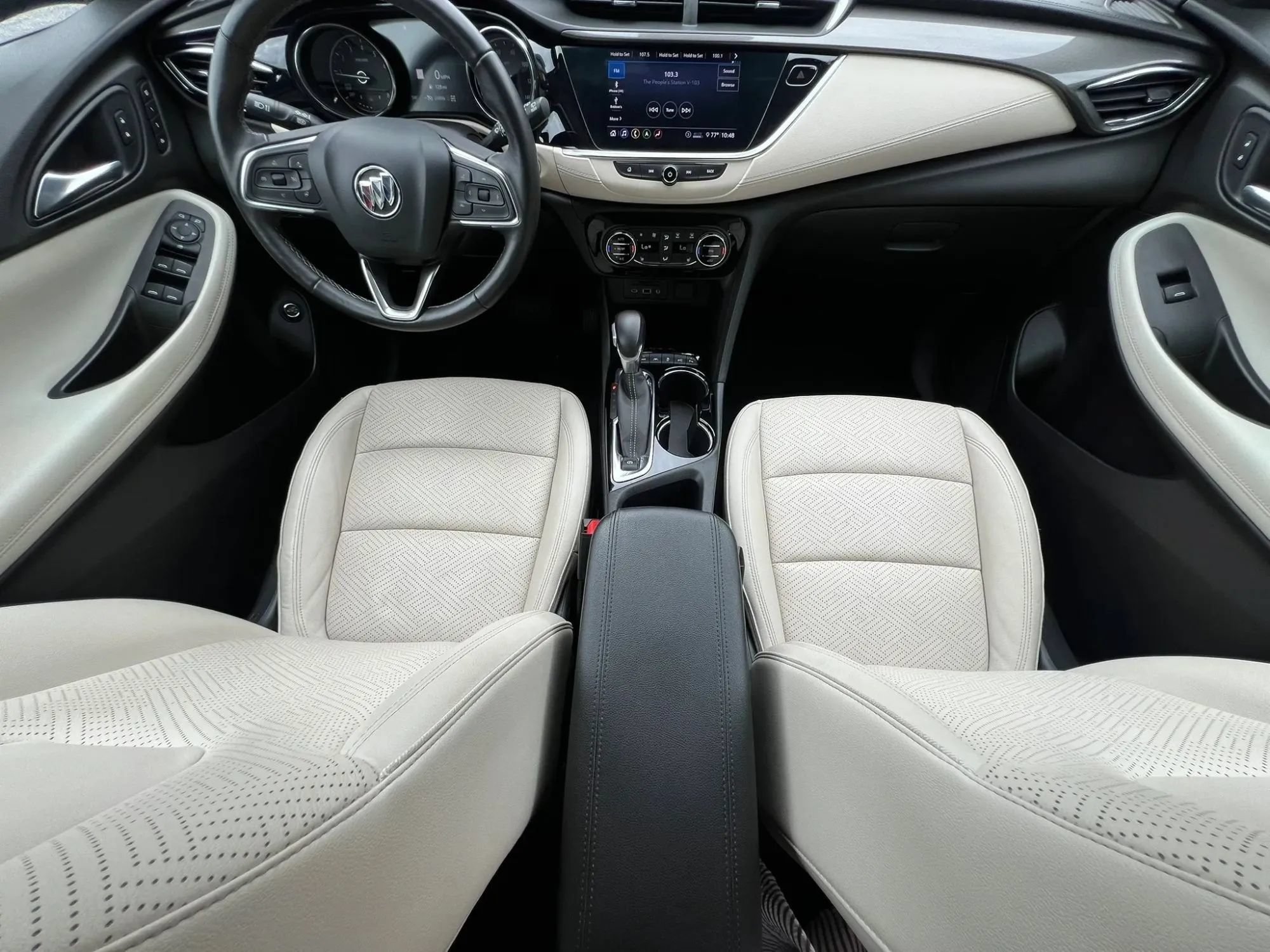 Used 2020 Buick Encore GX Essence w/ Experience Buick Package AWD/4WD image 29