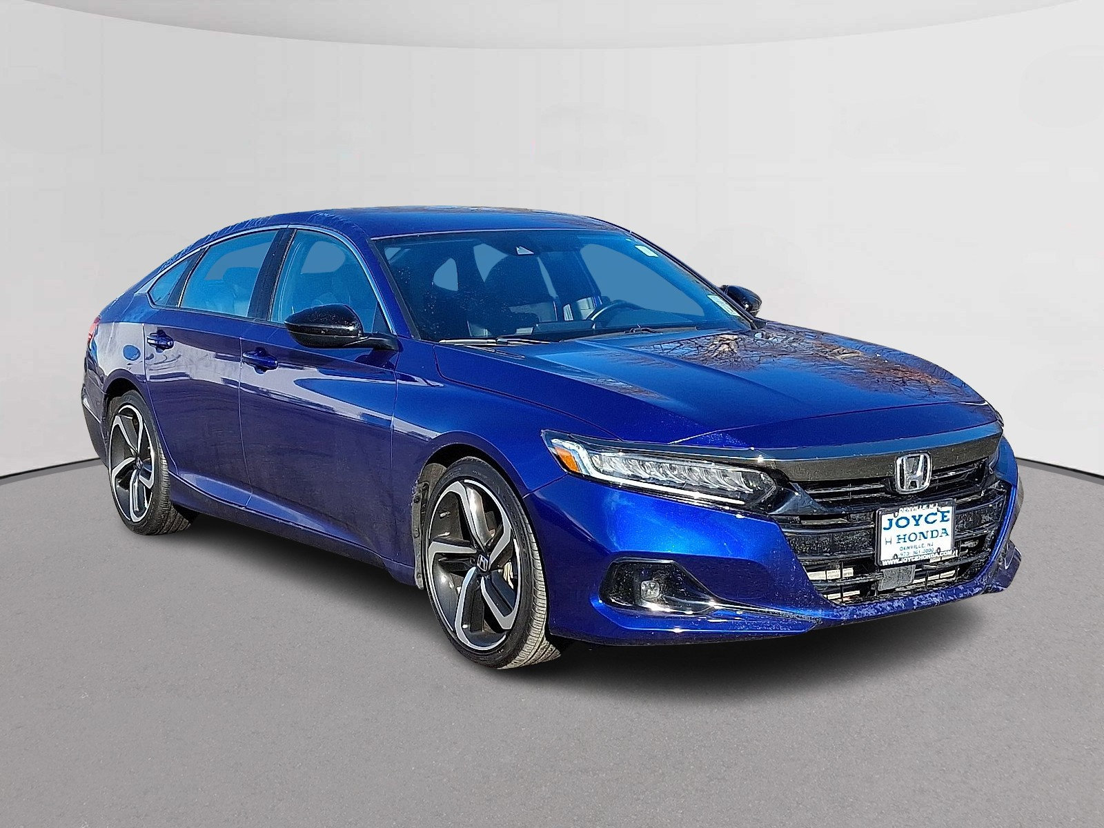 Certified 2022 Honda Accord Sport image 2