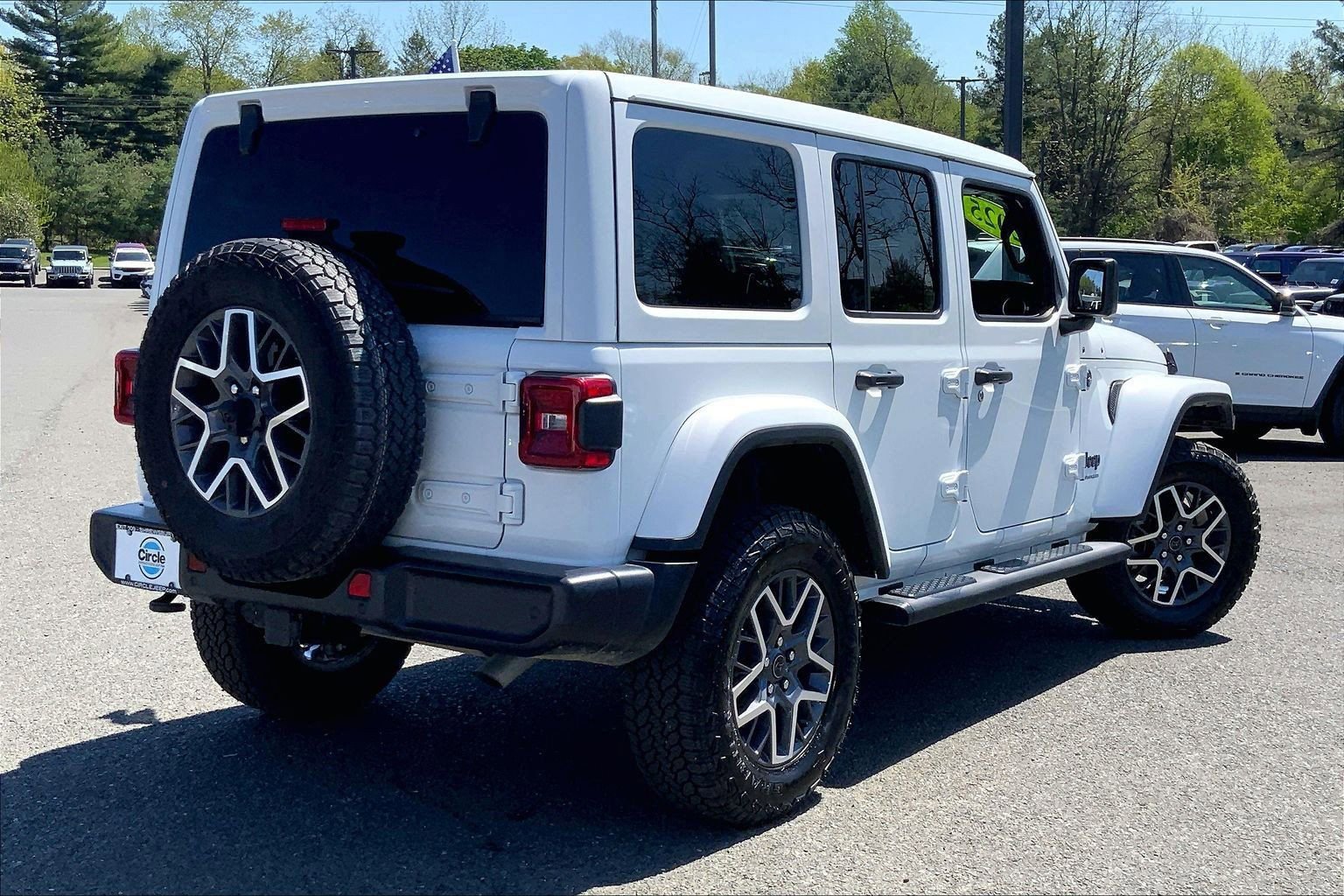 Certified 2025 Jeep Wrangler Sahara w/ Safety Group AWD/4WD image 11