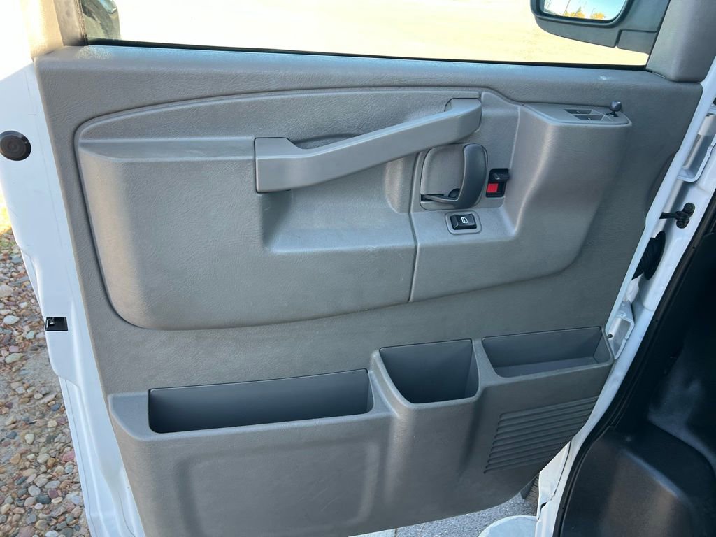 Used 2023 GMC Savana 2500 w/ Driver Convenience Package image 15