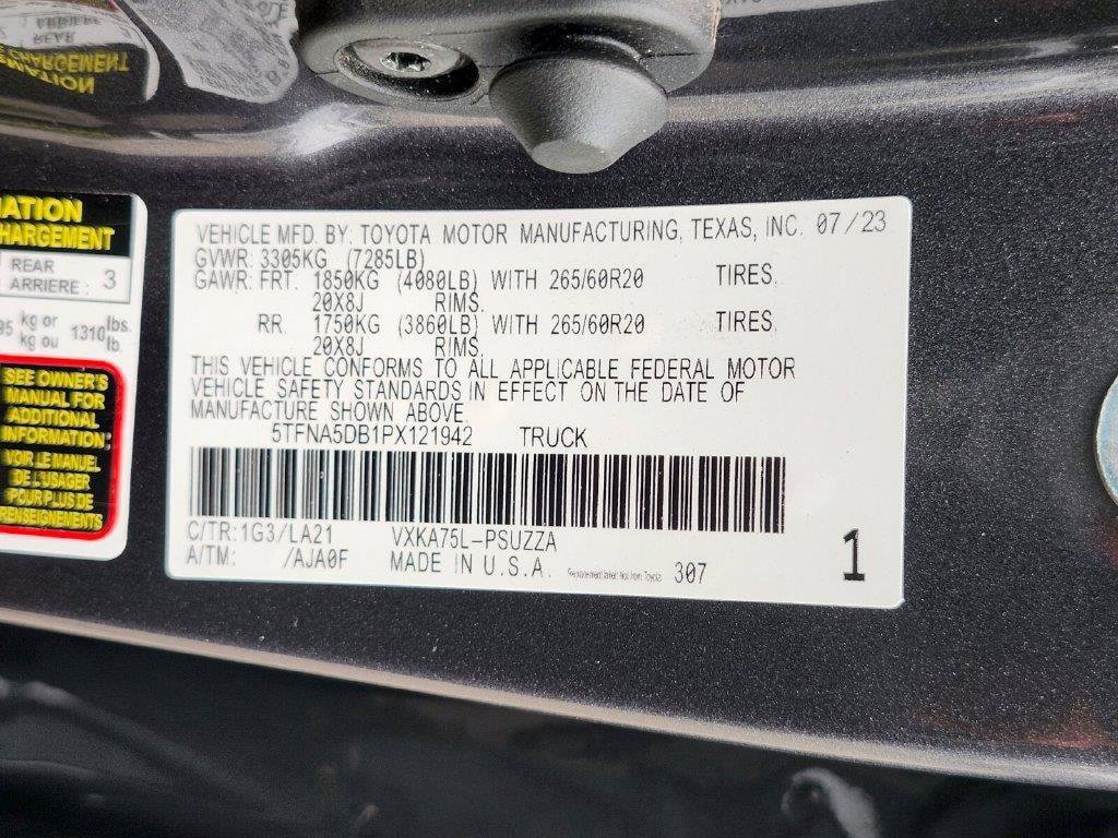 Used 2023 Toyota Tundra Platinum AWD/4WD image 32