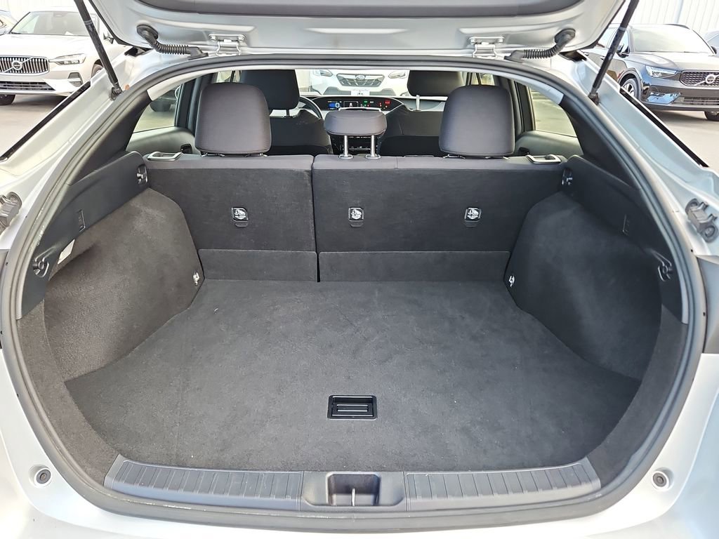 Used 2018 Toyota Prius Two image 27