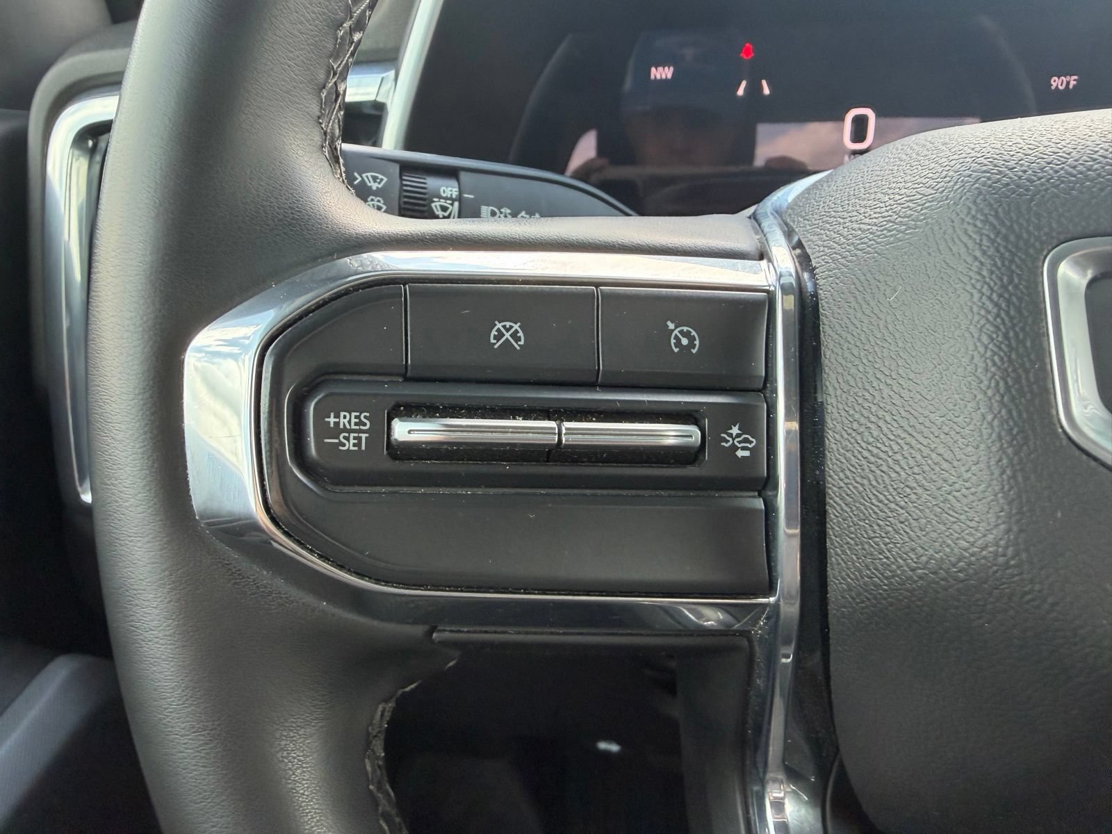 Used 2023 GMC Canyon Elevation w/ Elevation Premium Package RWD image 26