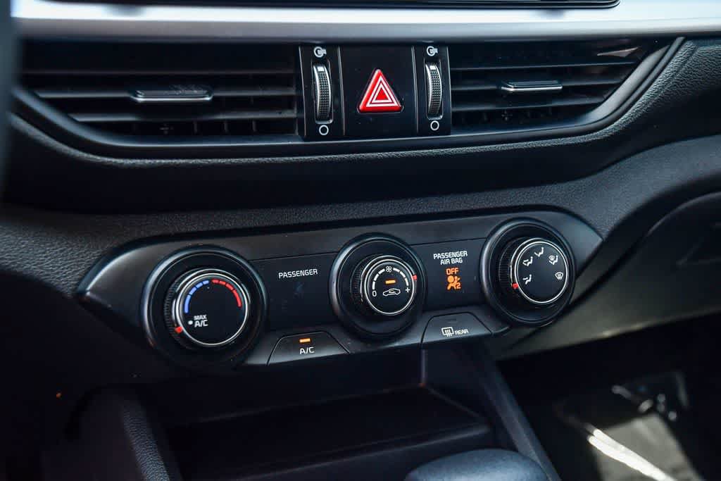 Used 2022 Kia Forte LXS FWD image 19