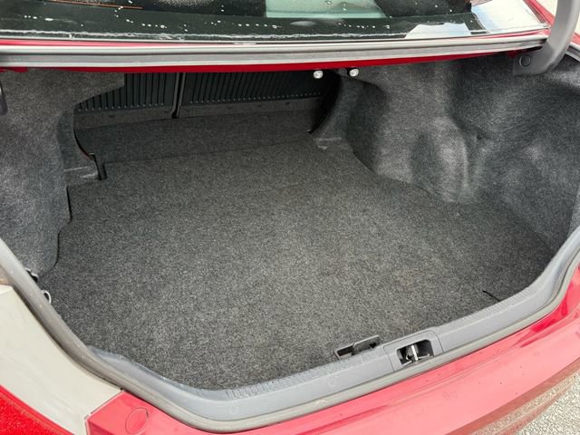 Used 2015 Toyota Camry XSE image 13