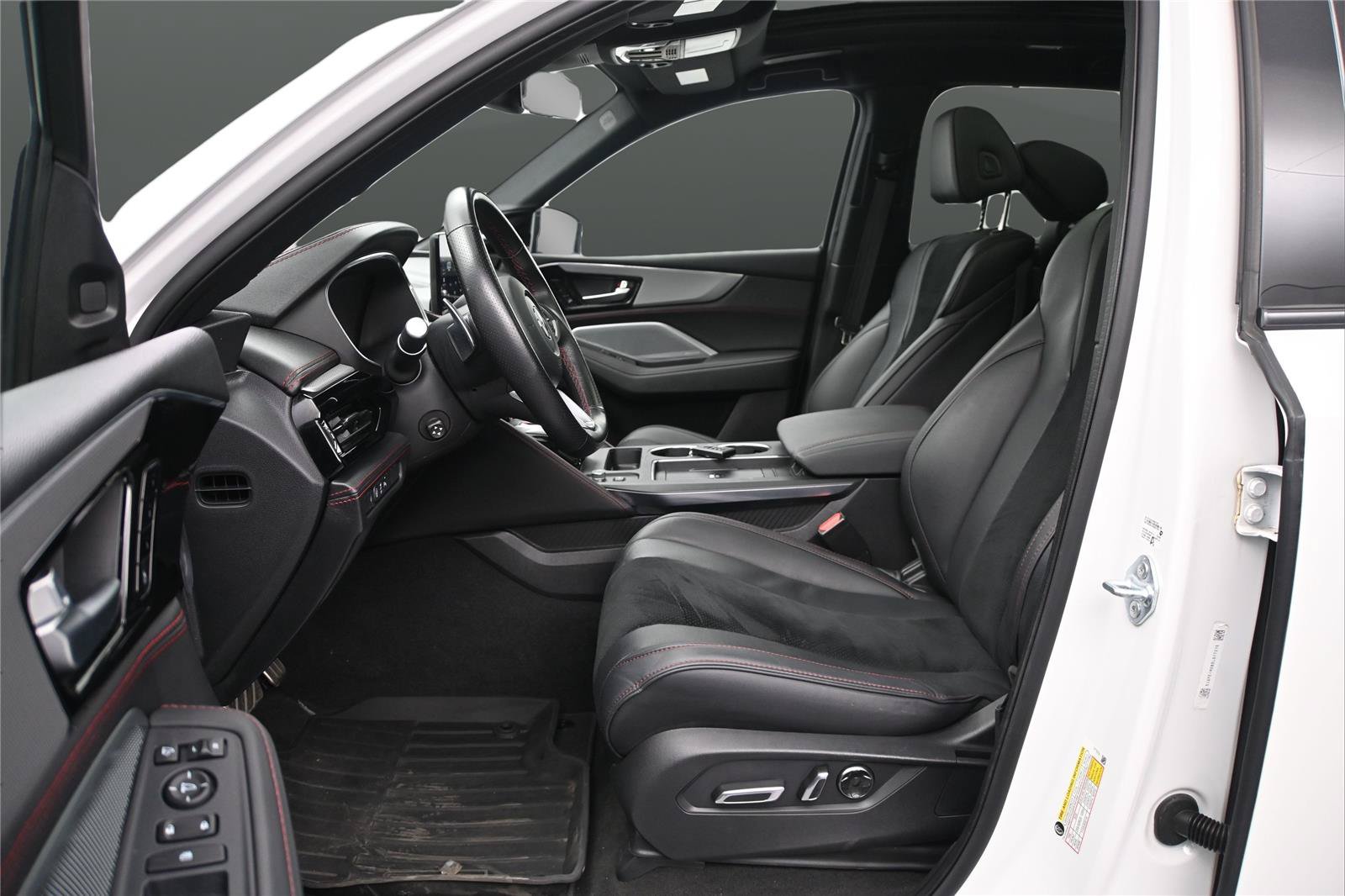 Certified 2025 Acura MDX A-Spec AWD/4WD image 8