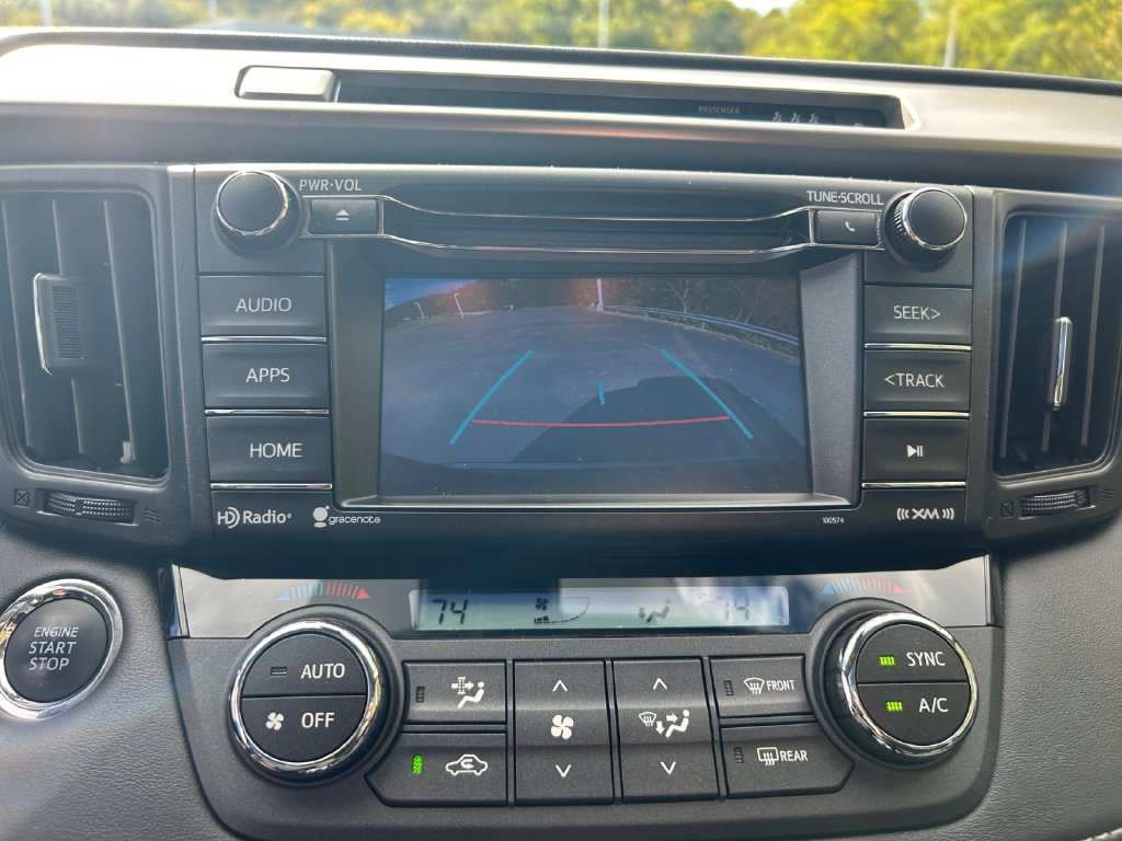 Used 2018 Toyota RAV4 XLE w/ Plus Extra Value Package AWD/4WD image 18