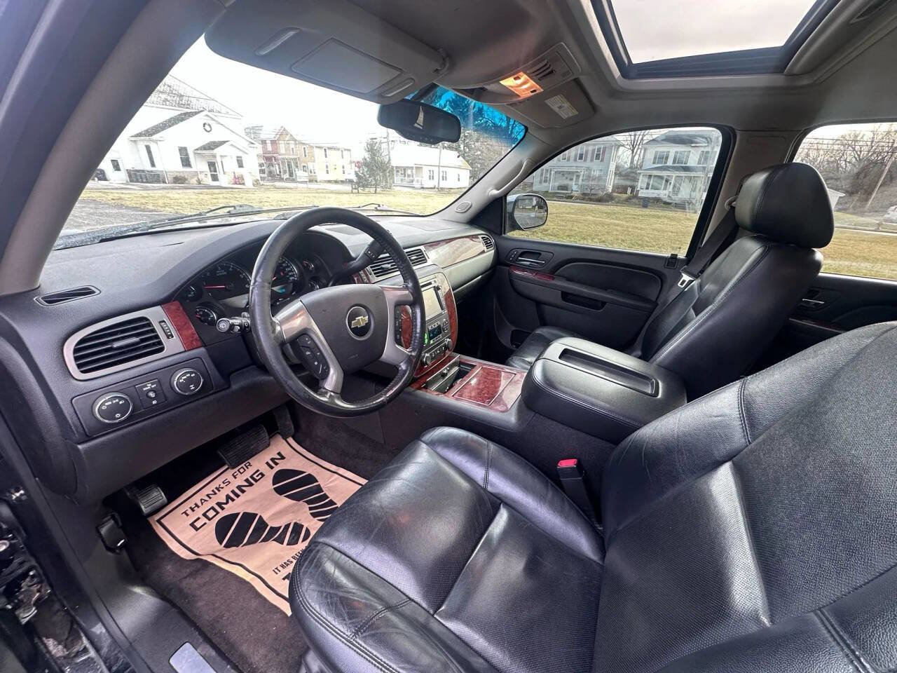 Used 2014 Chevrolet Suburban LTZ image 10